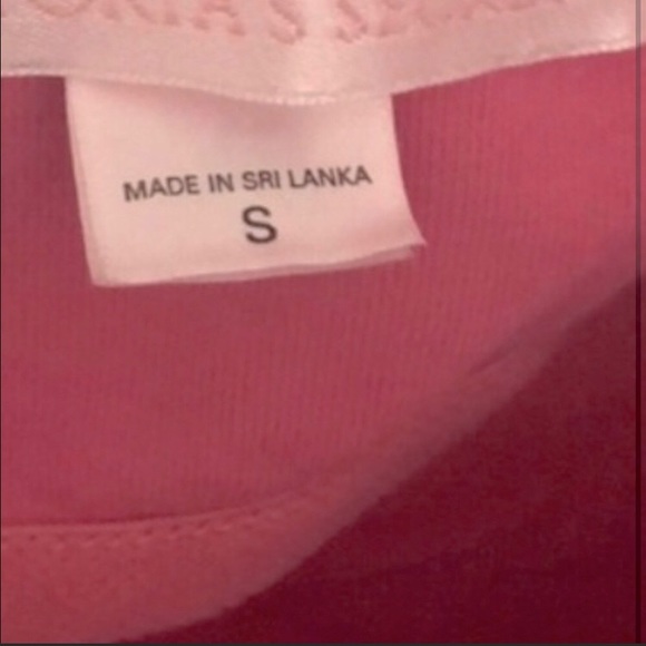 ISO 💄 Victoria’s Secret pink cami - Picture 2 of 2